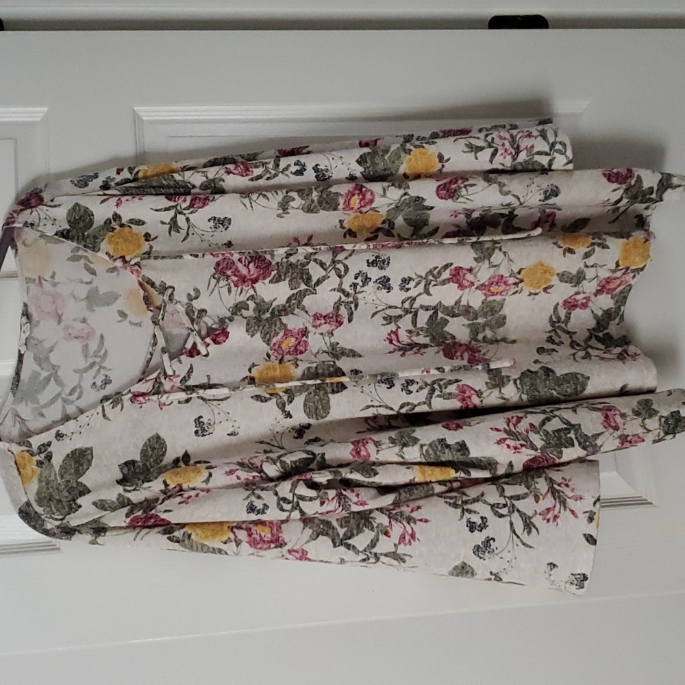 Como Blu NWOT Plus Size Floral Sweater, Size 3X